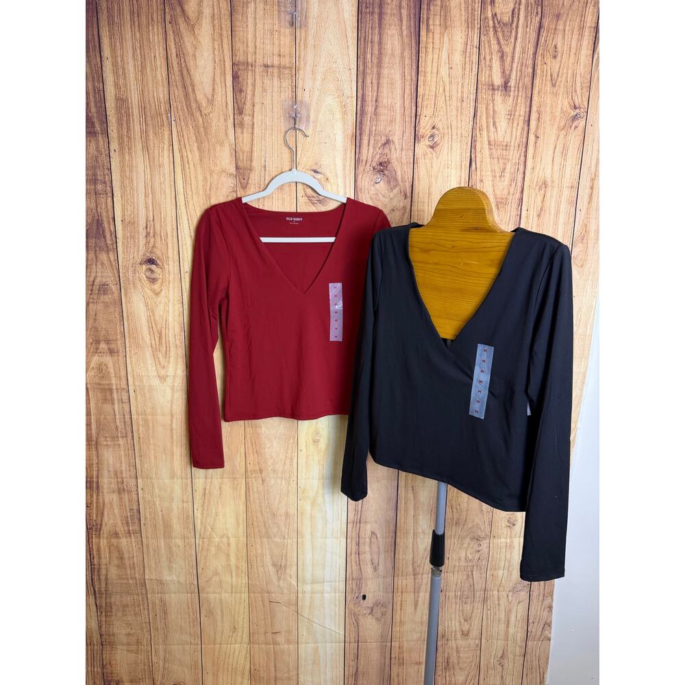 Old Navy Bundle V Neck Buttery Soft Long Sleeve Tops Red and Black Women Size M
